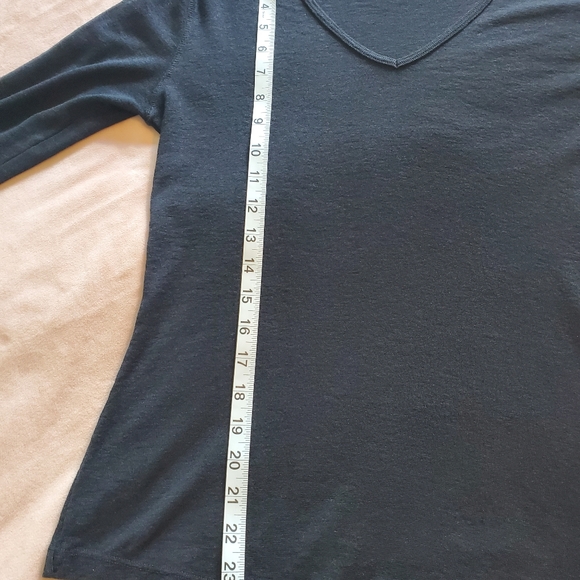 💚Michael Stars maternity tee 5 for $15 - Picture 9 of 10